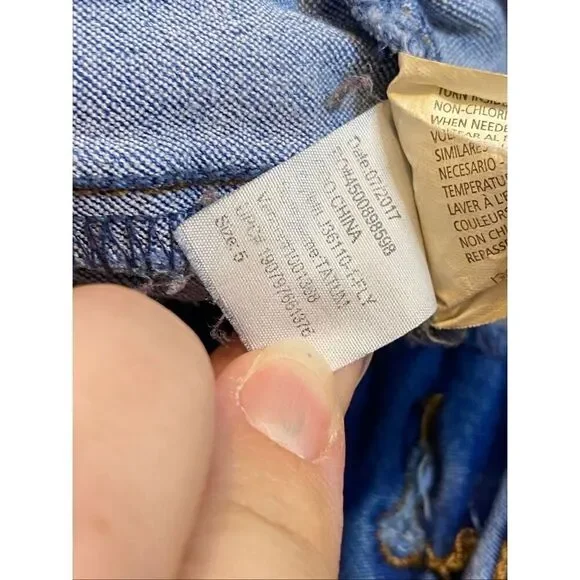 l.e.i. • Blue High Waisted Triple Button Skinny Jeans • Size 5 - Picture 7 of 12